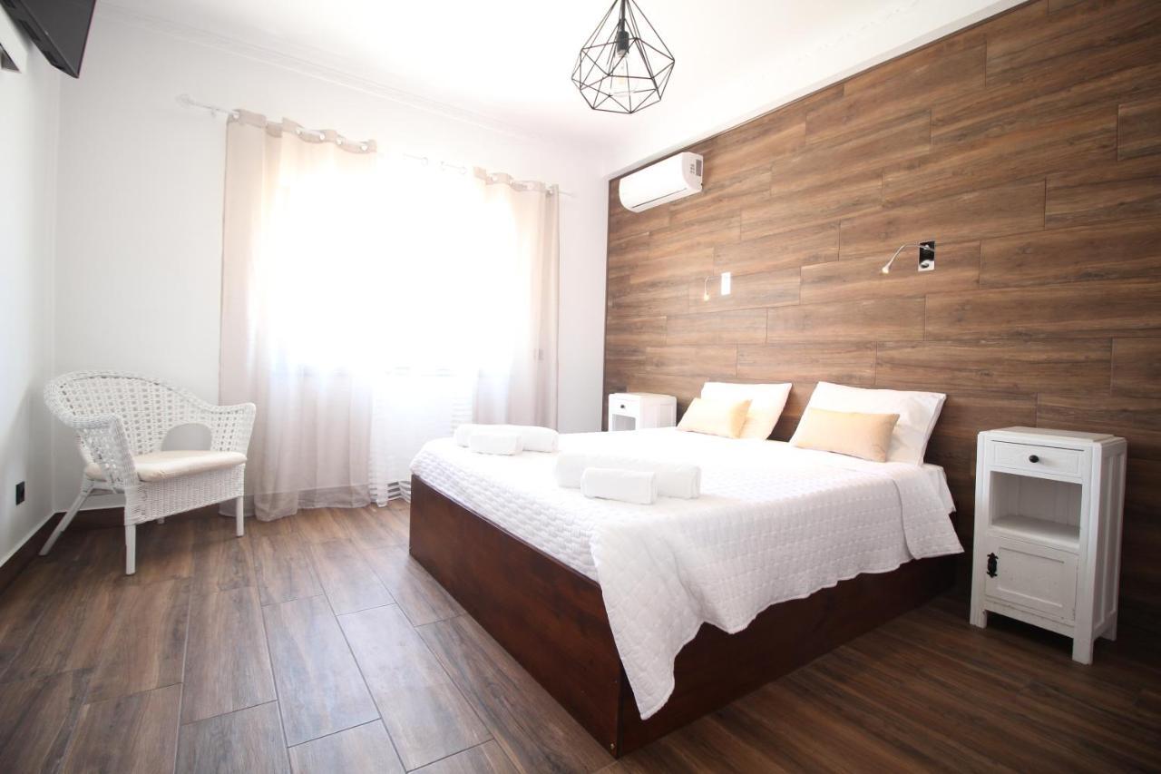 White Bride Fz Guest House Fuzeta Exterior photo